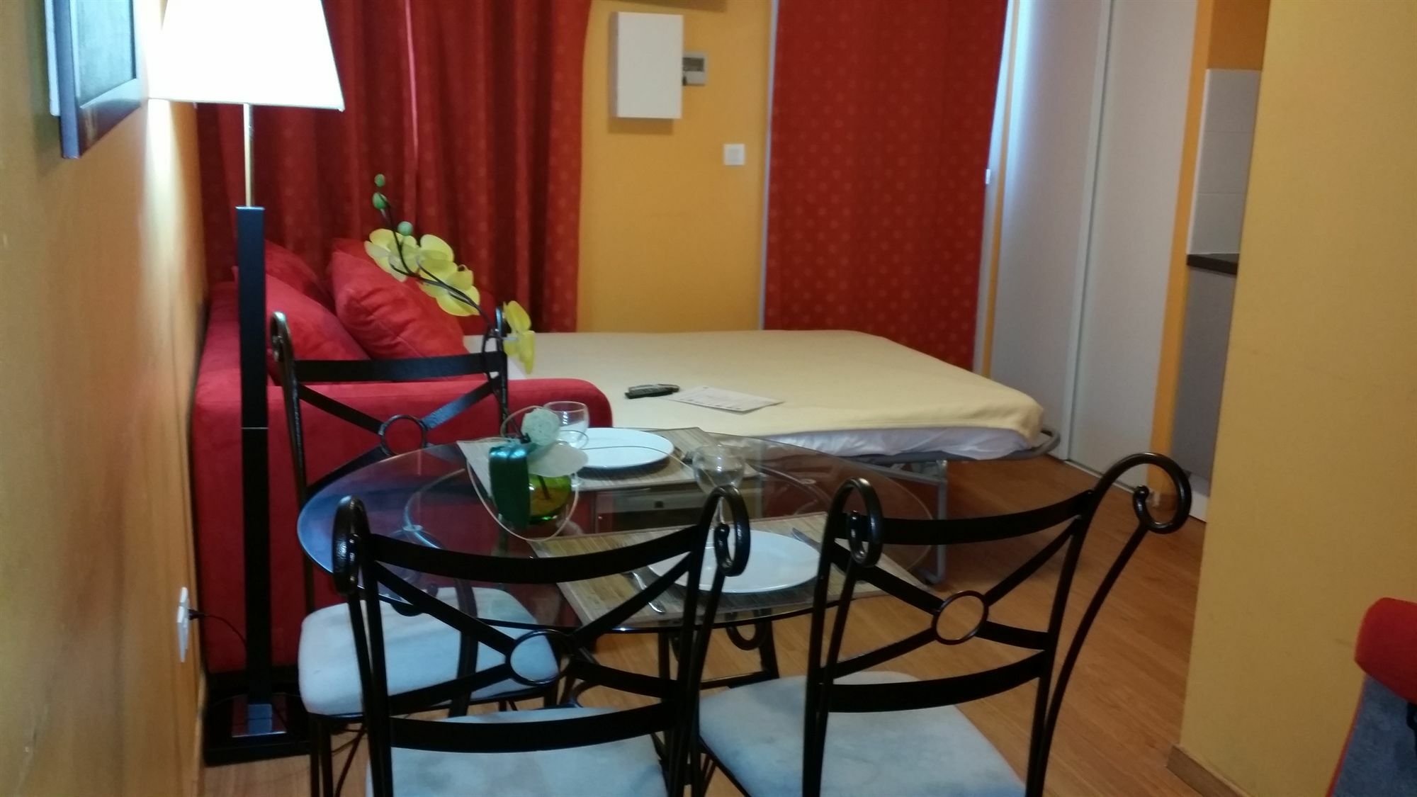 Residence Les Jardins De Лурд Екстериор снимка